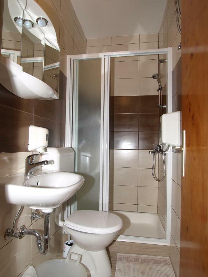 Apartments Skorin Lumbarda Eksteriør bilde